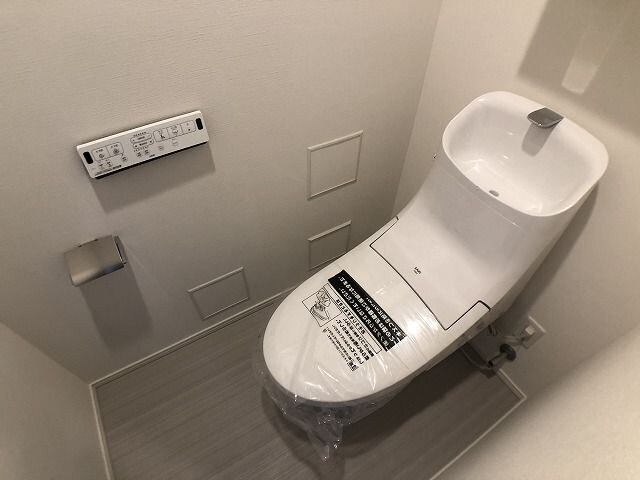 ローレルタワールネ浜松町の物件内観写真