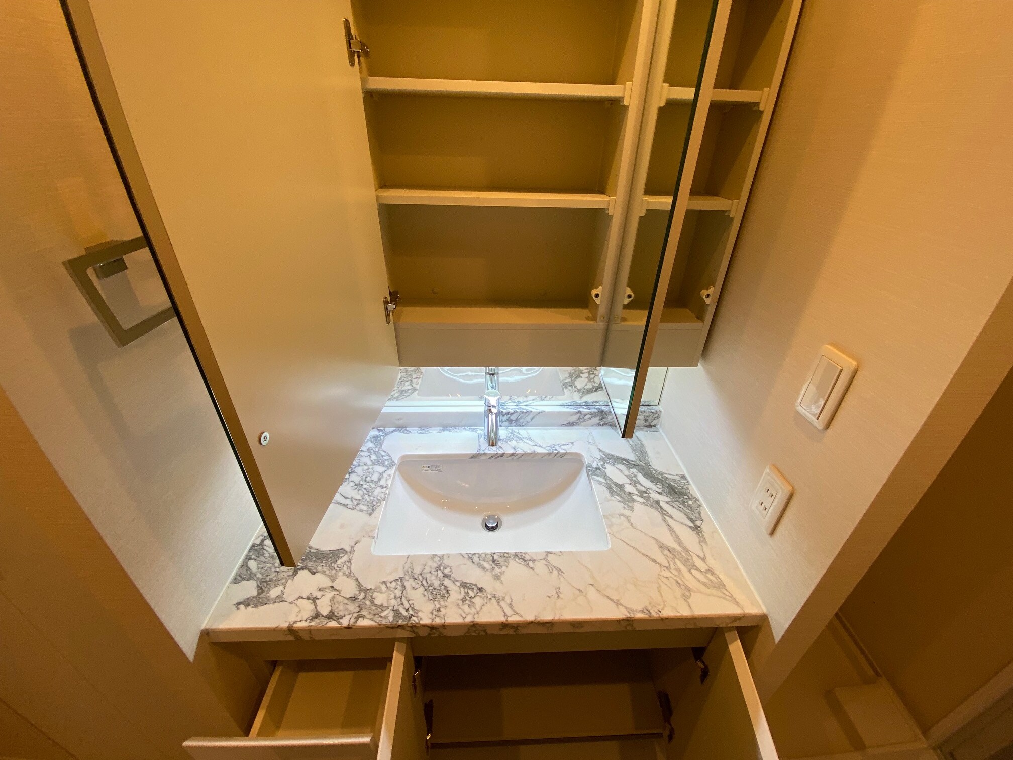 カスタリア高輪の物件内観写真