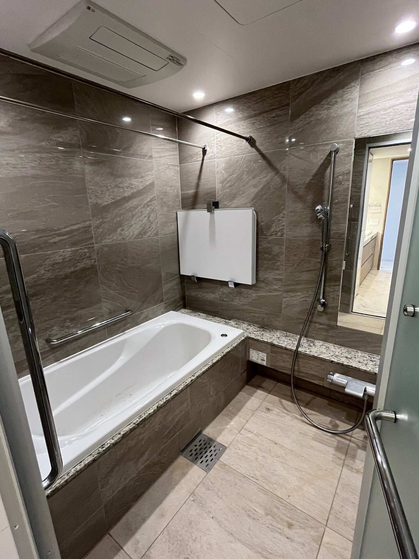 ザ・パークハウス三田ガーデン レジデンス＆タワーの物件内観写真