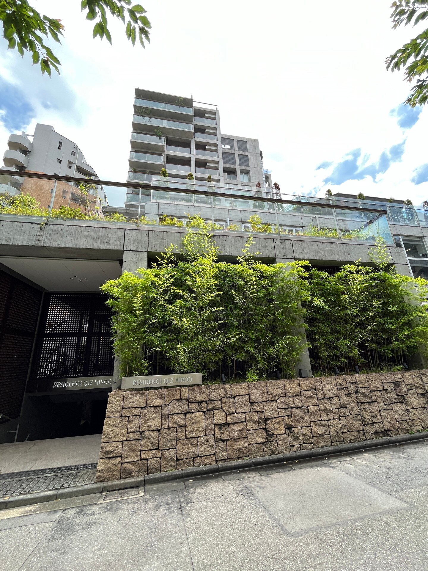 Qiz広尾（クイズ広尾）の物件外観写真