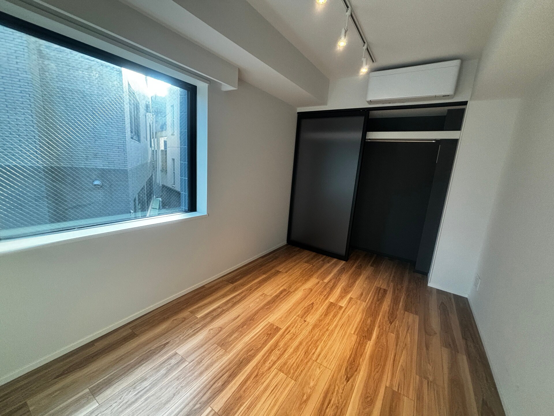 グランパセオ西麻布の物件内観写真