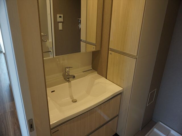 コンフォリア新御徒町の物件内観写真