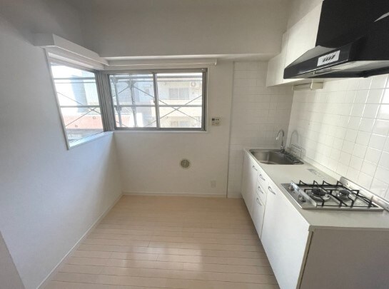 ラグジュアリーアパートメント御徒町の物件内観写真