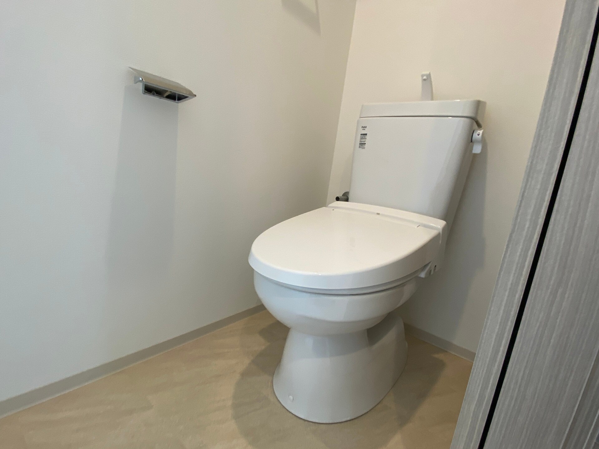 ドゥーエ入谷IIの物件内観写真