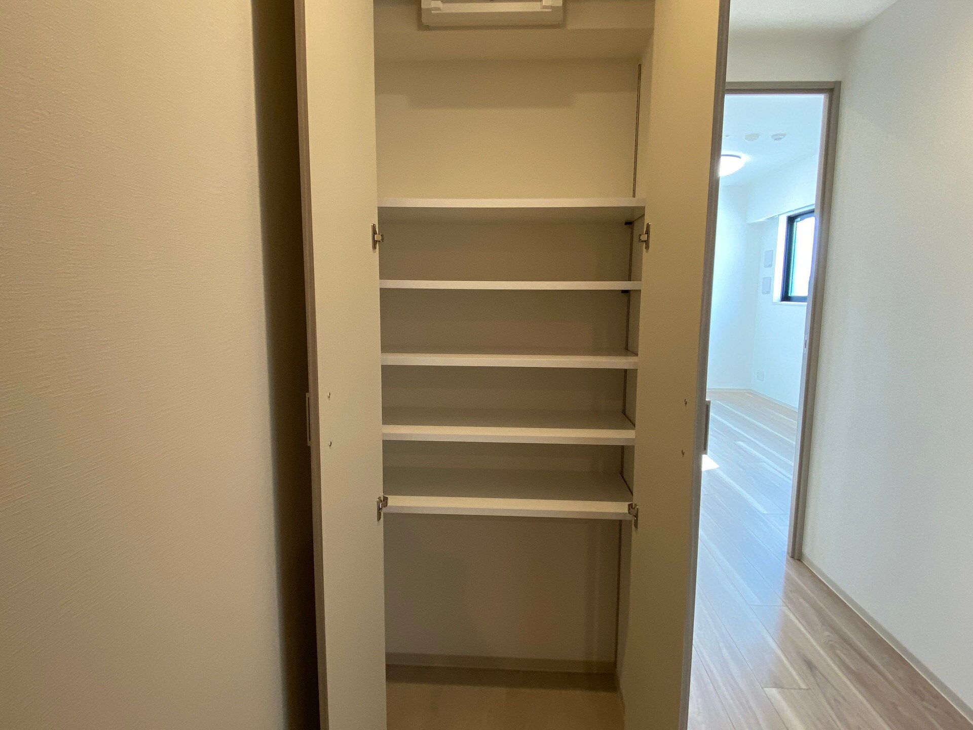 ドゥーエ入谷IIの物件内観写真