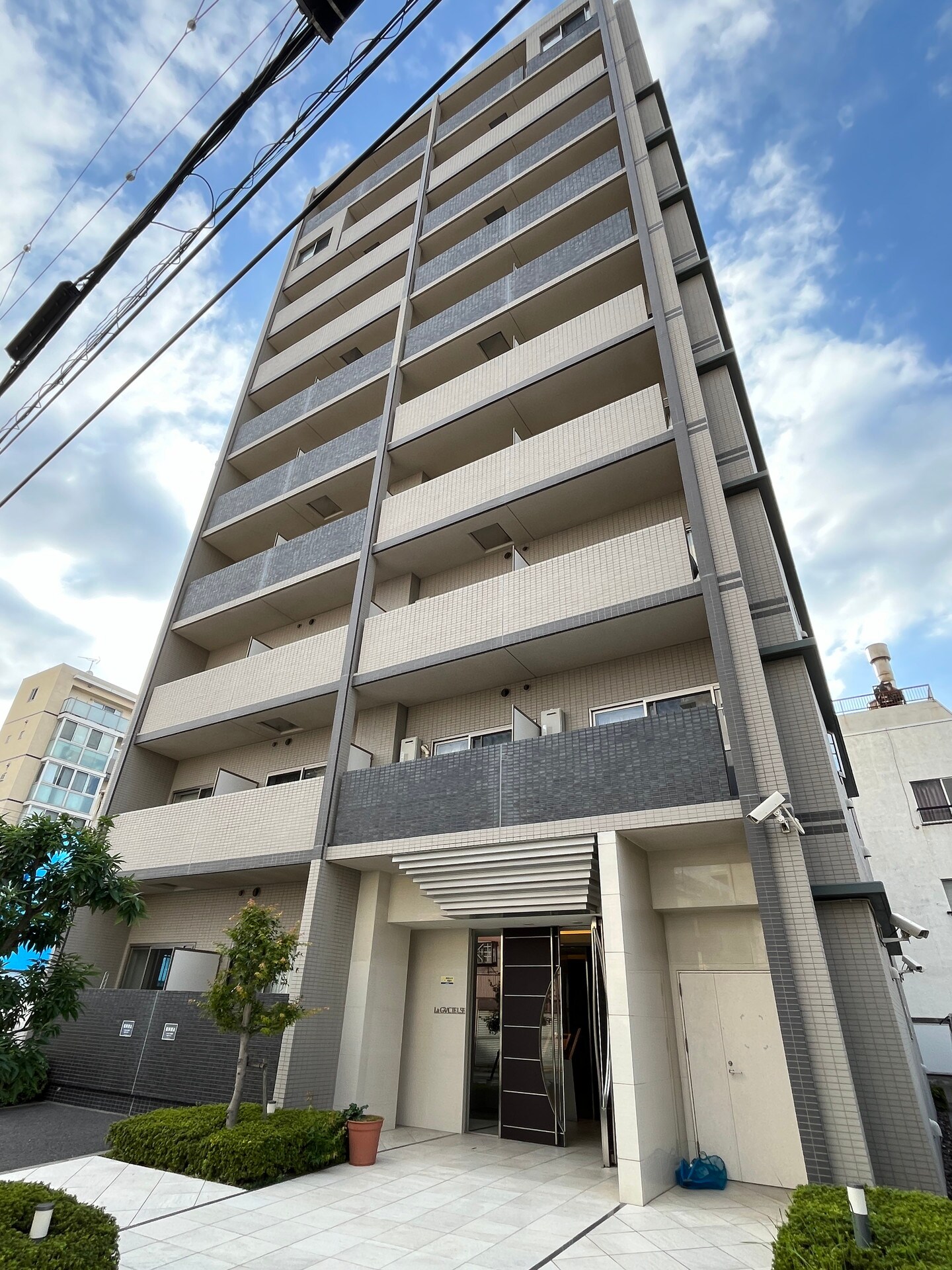 ラ・グラシューズの物件外観写真