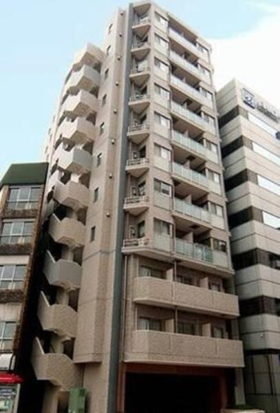 レジディア入谷の物件外観写真