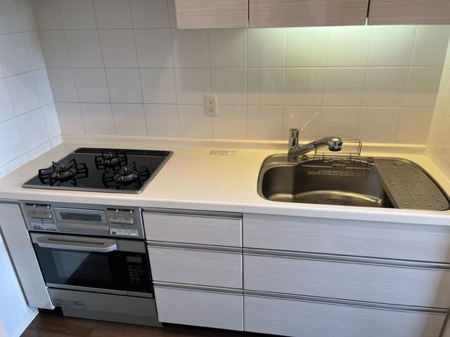 メゾンカルム本郷の物件内観写真