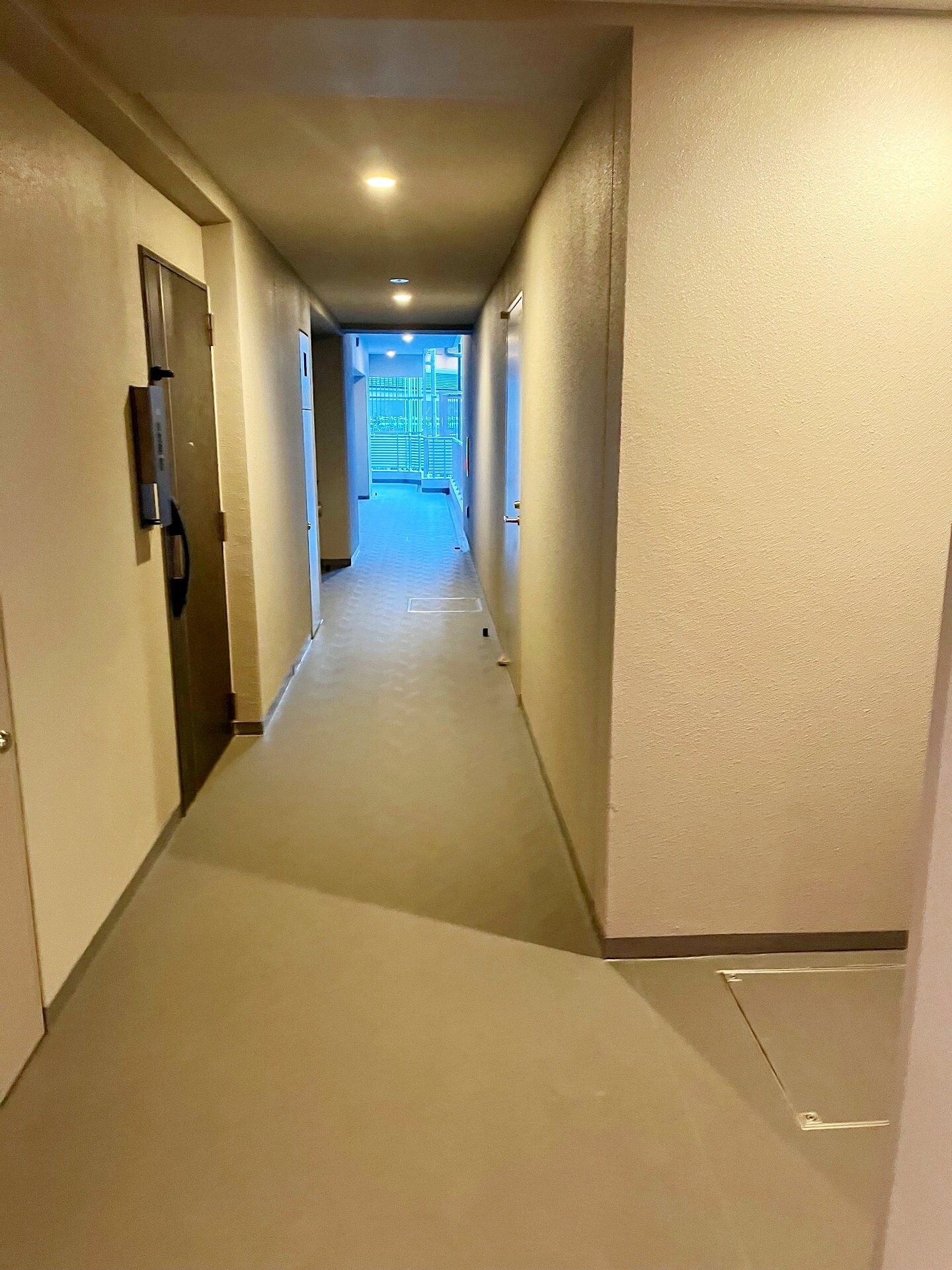 市谷台町坂フロントの物件内観写真