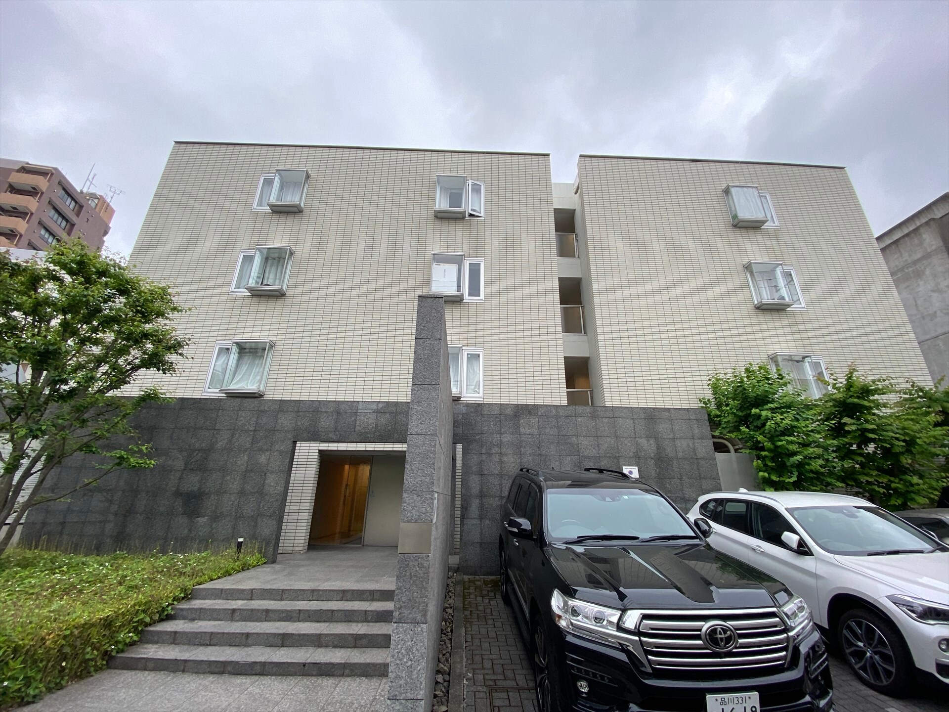 プライムアーバン市谷仲之町の物件外観写真