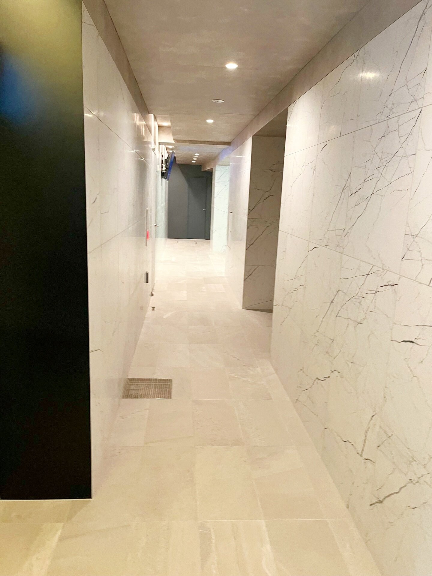 市谷台町坂フロントの物件内観写真