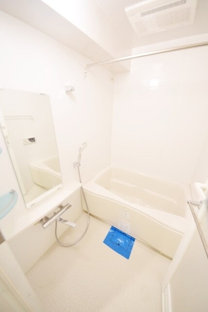 ドゥーエ横濱台町の物件内観写真