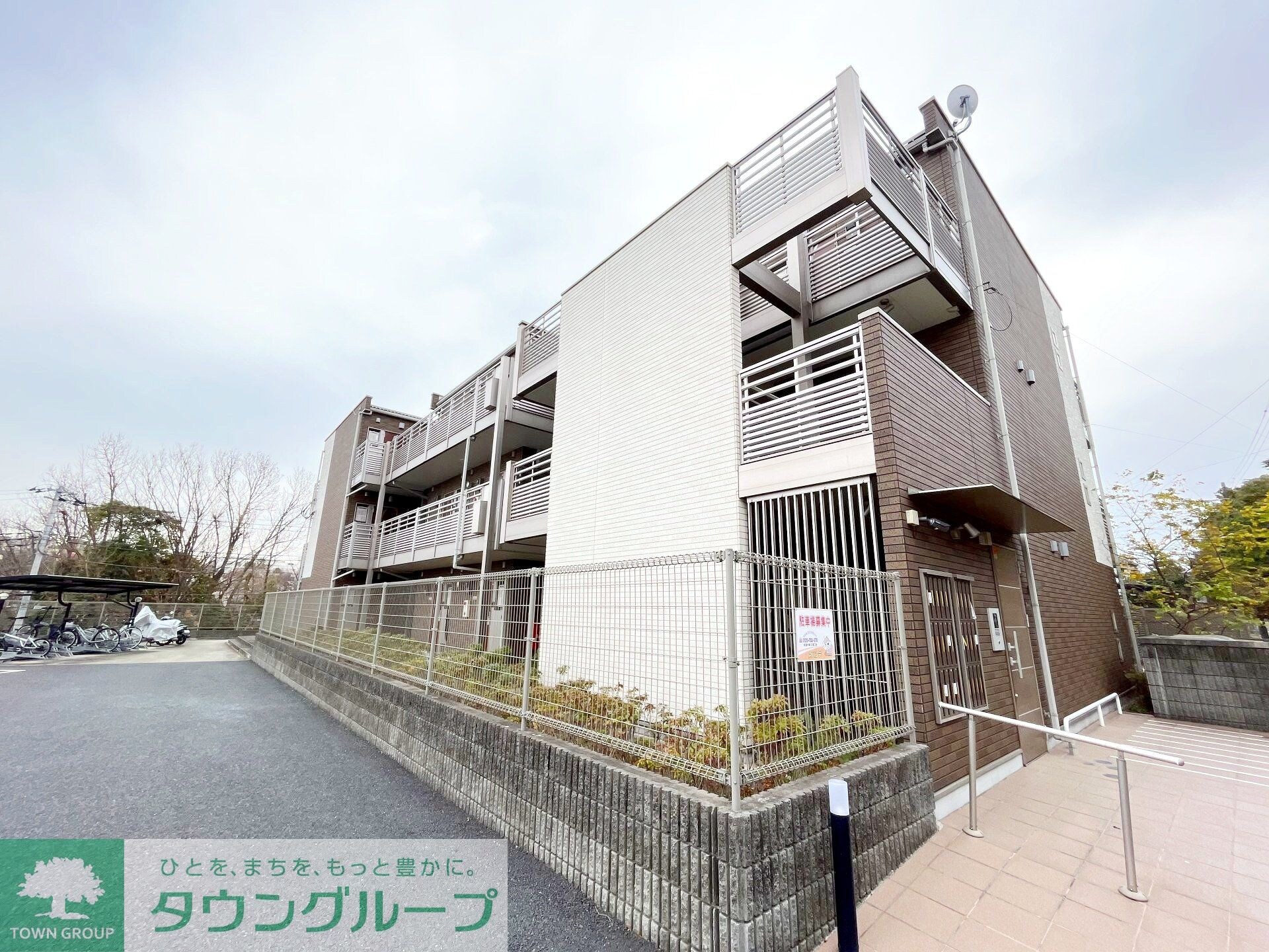 ミランダパークヒルズ妙蓮寺の物件外観写真