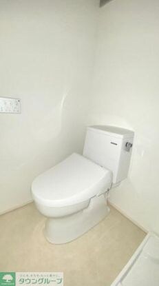 ＣＯＭＰＯＳＩＴＥ目黒学芸大学ＴＨＥＰＡＲＫの物件内観写真