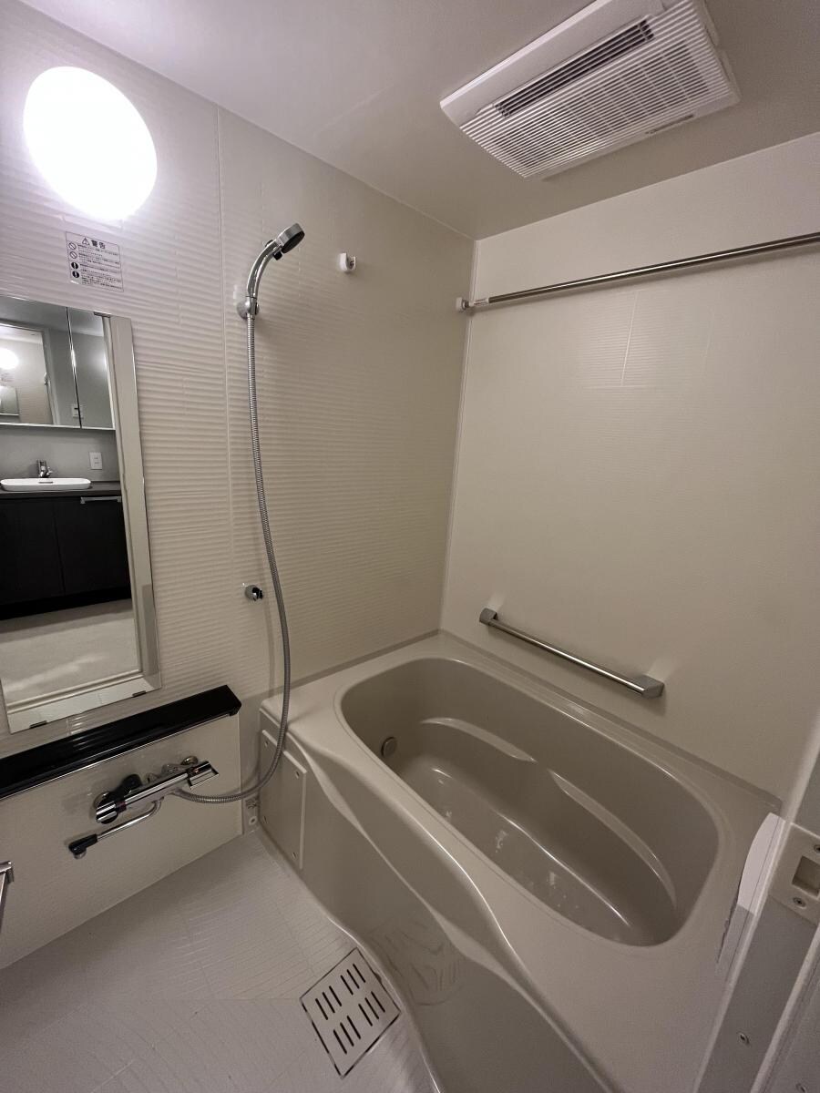 コスモグラシア池田山の物件内観写真