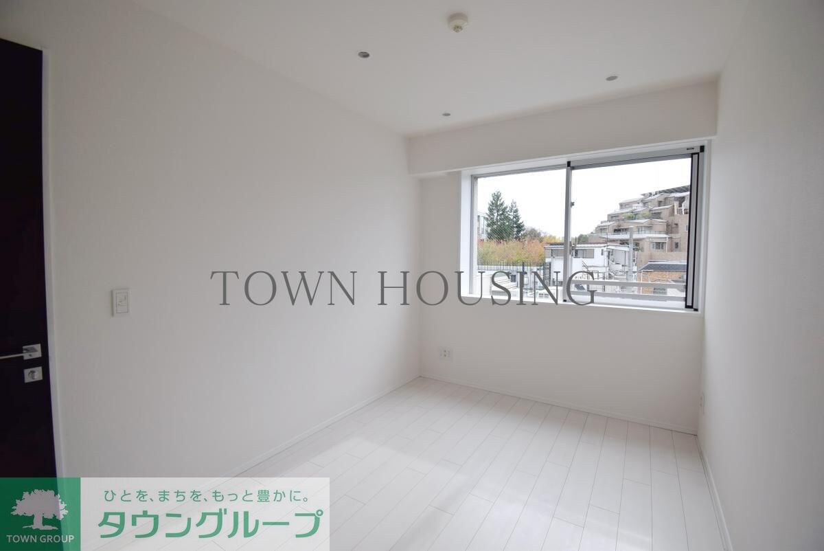 Brillia ist 西麻布霞町の物件内観写真