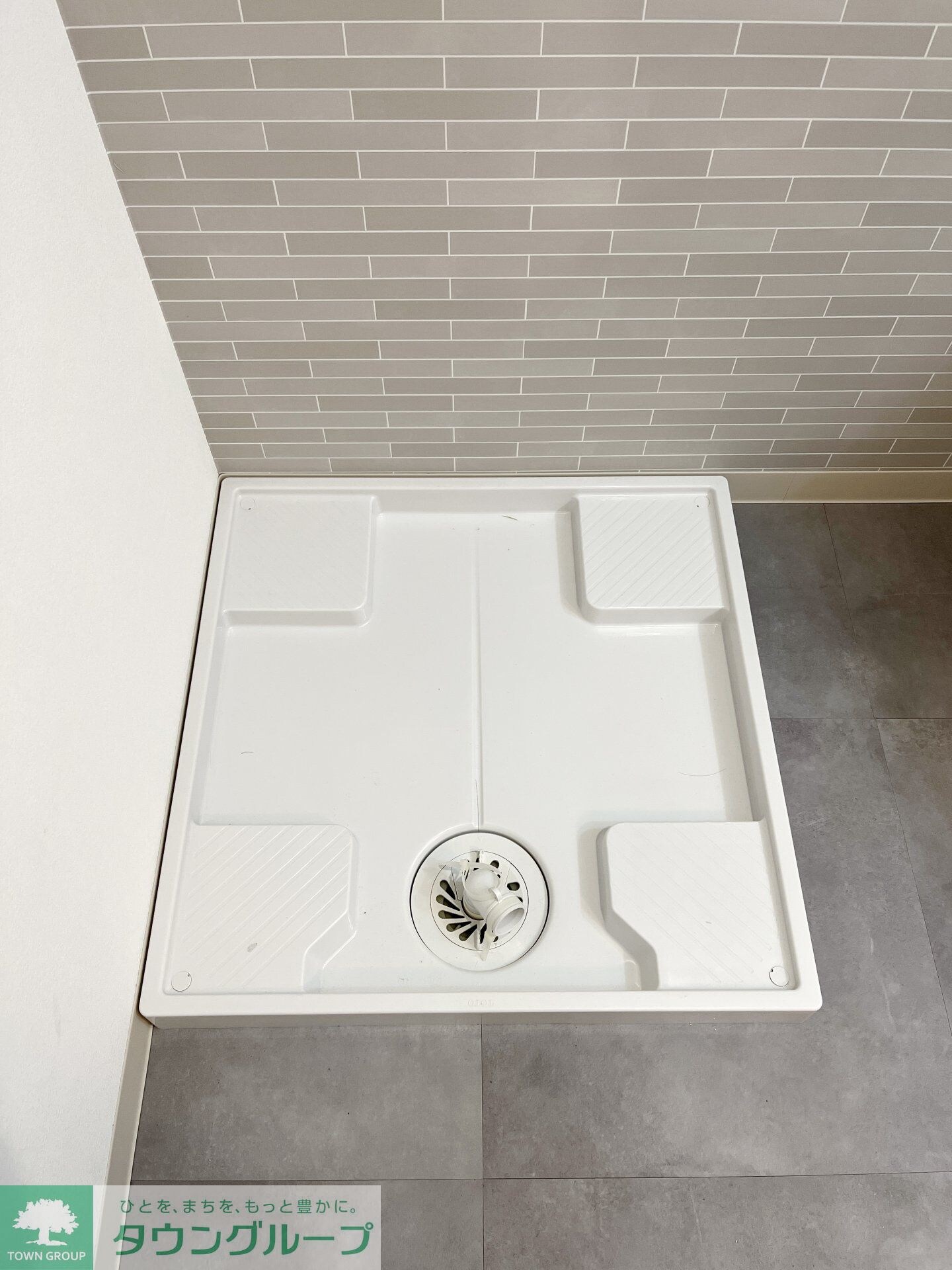 STRIPES 不動前の物件内観写真