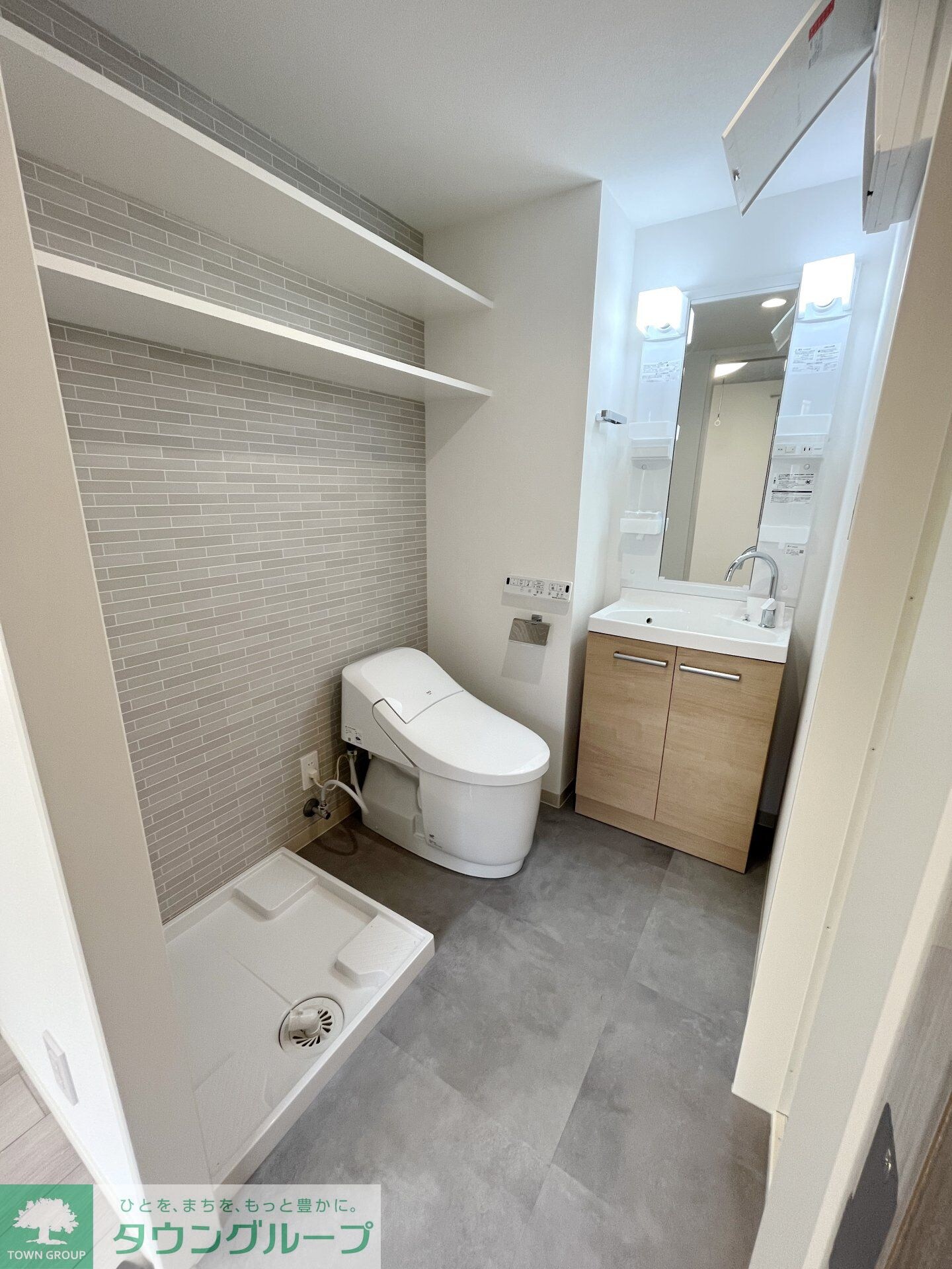 STRIPES 不動前の物件内観写真