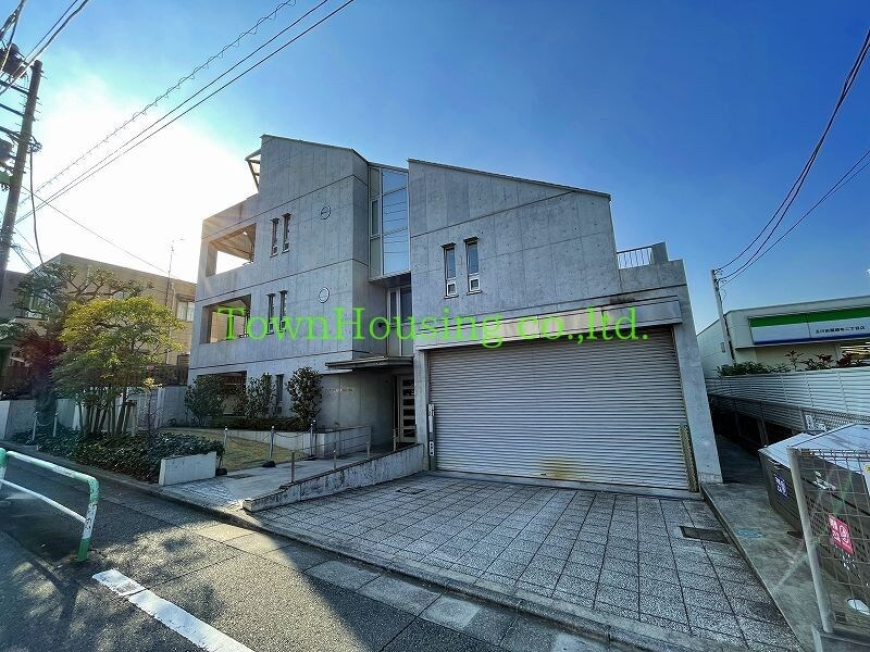 セローセロー自由が丘の物件外観写真