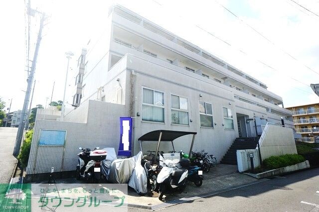 メゾン・ド・ヴィレ鷺沼の物件外観写真