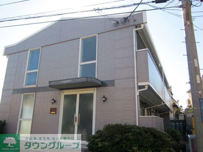 レオパレスエーゼの物件外観写真