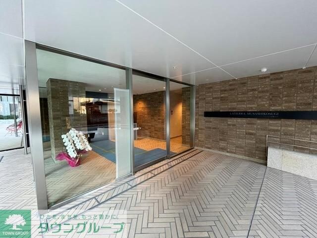 ラティエラ武蔵小杉の物件内観写真