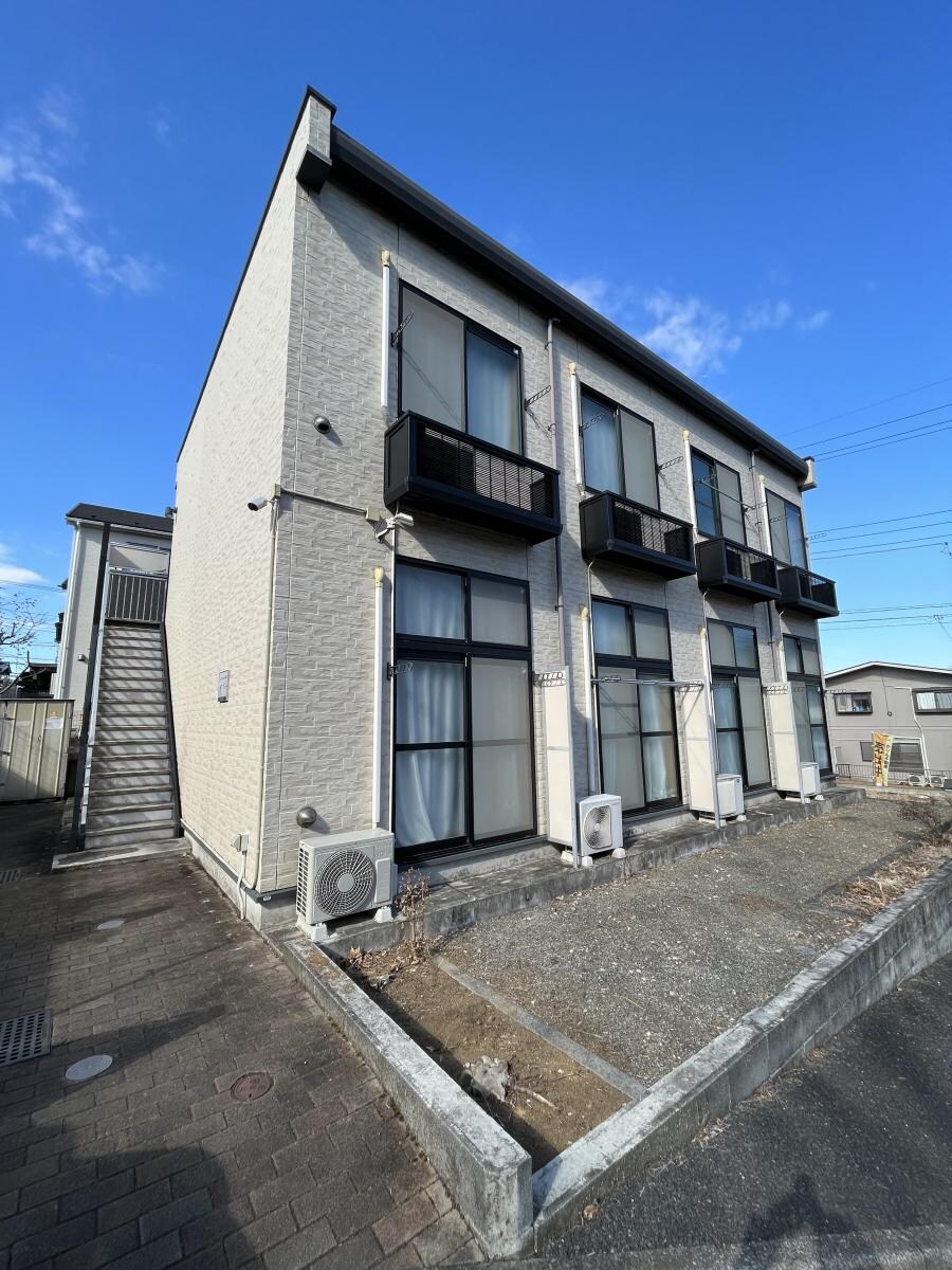 レオパレスパークヒルの物件外観写真