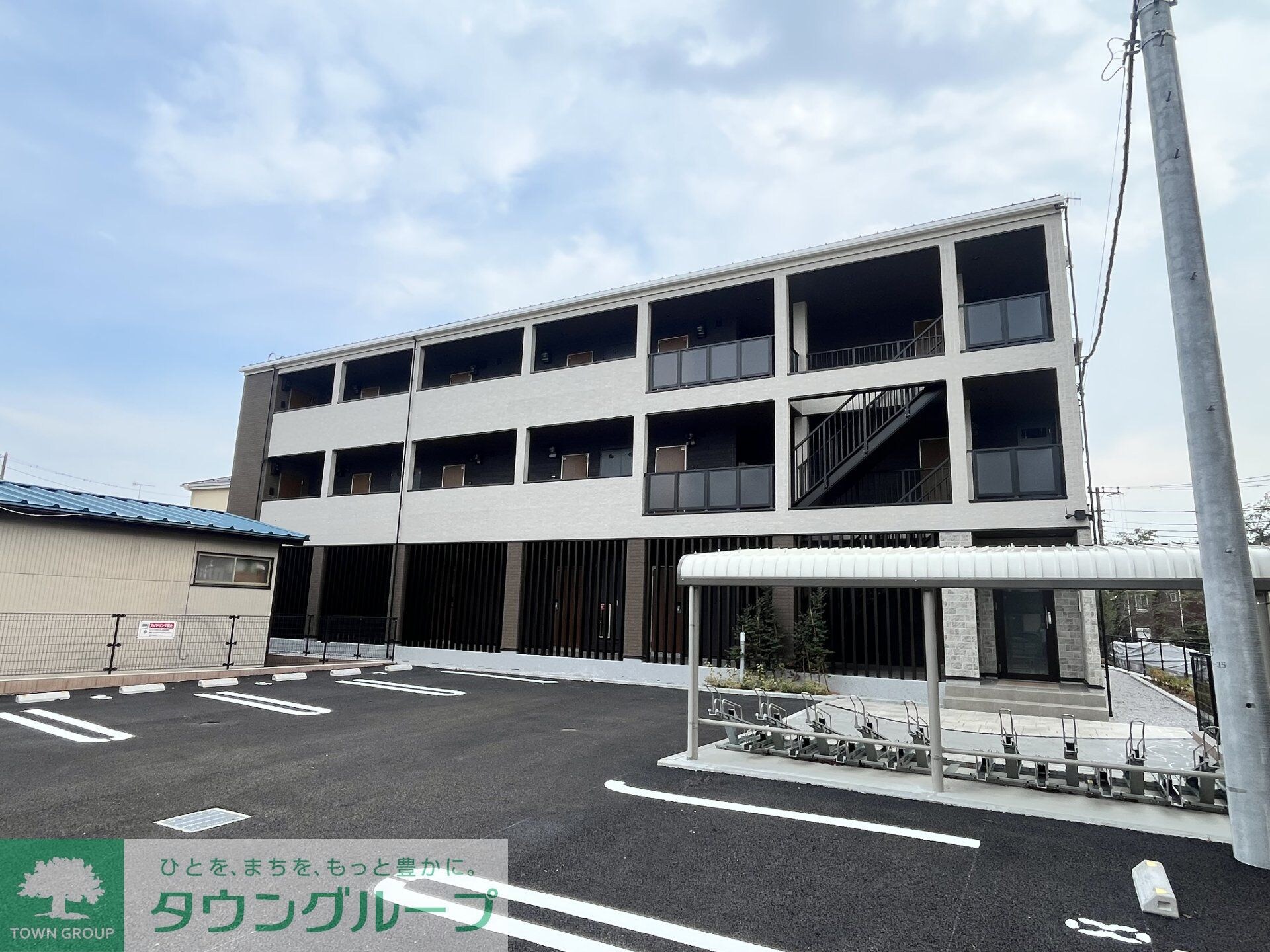 ベルクワルツ座間の物件外観写真