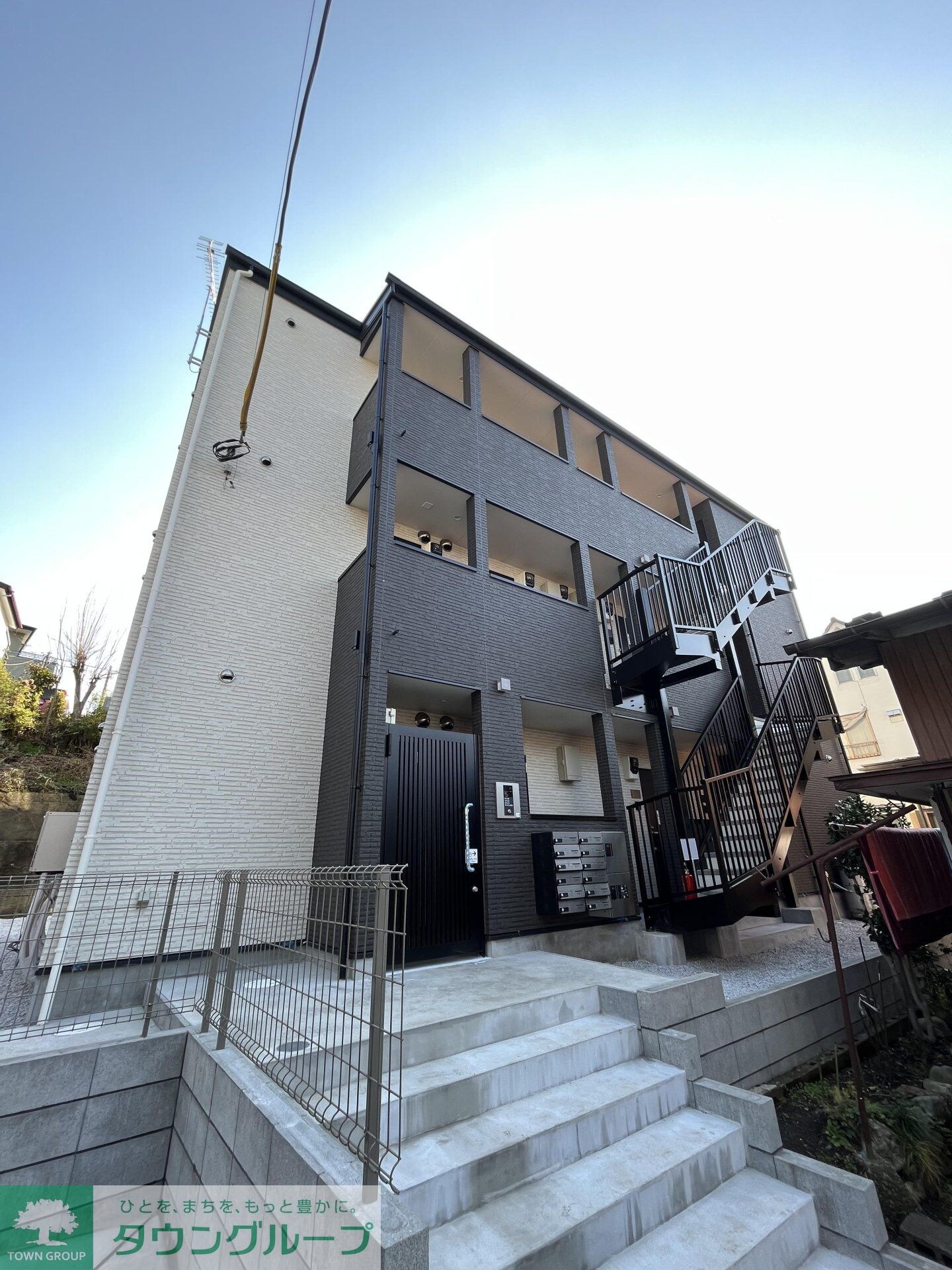 Ａｍｂｉｔｉｏｎ相武台前の物件外観写真