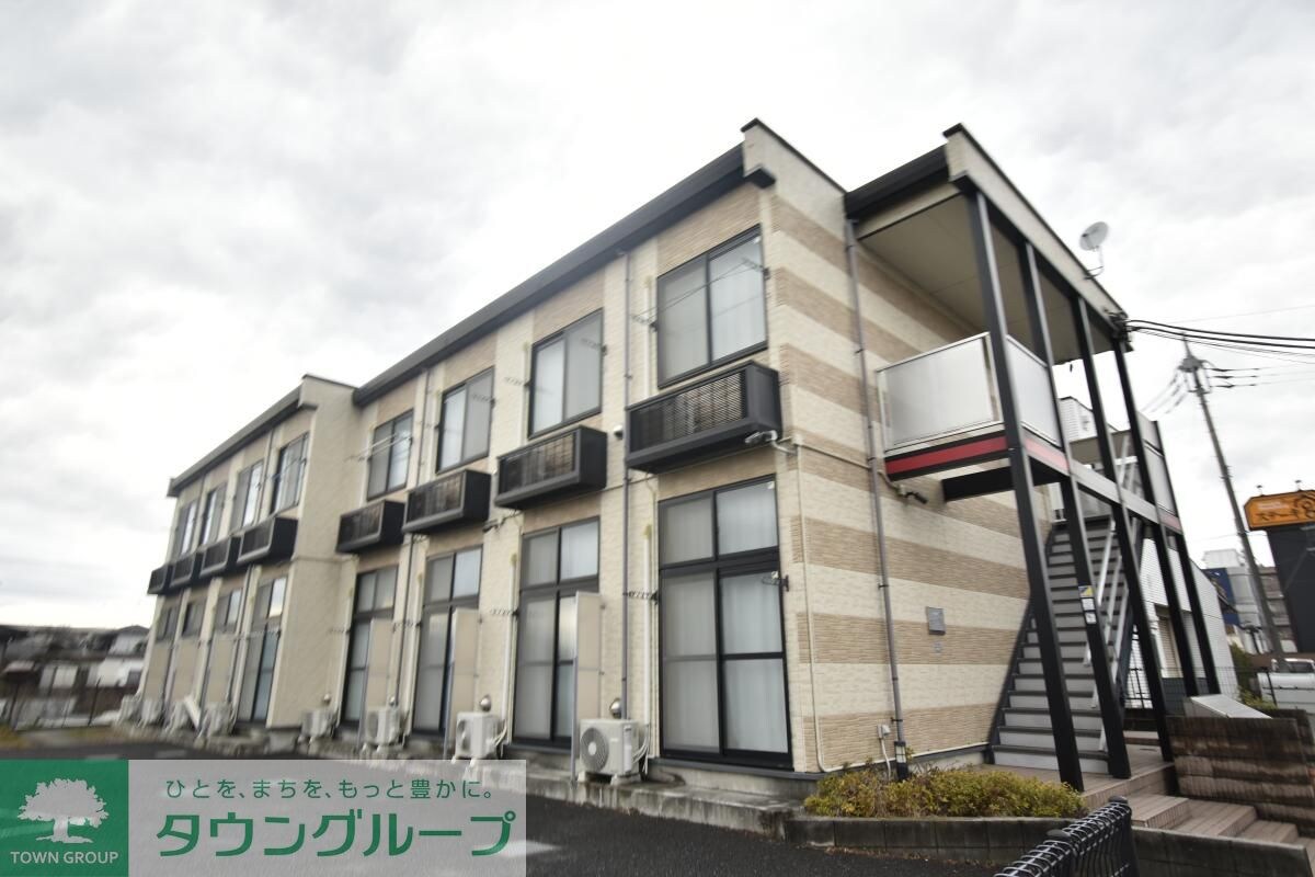 レオパレスストーンリバーの物件外観写真