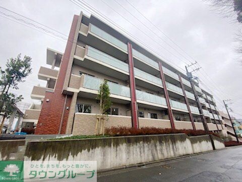 フェリシア宮崎台の物件外観写真