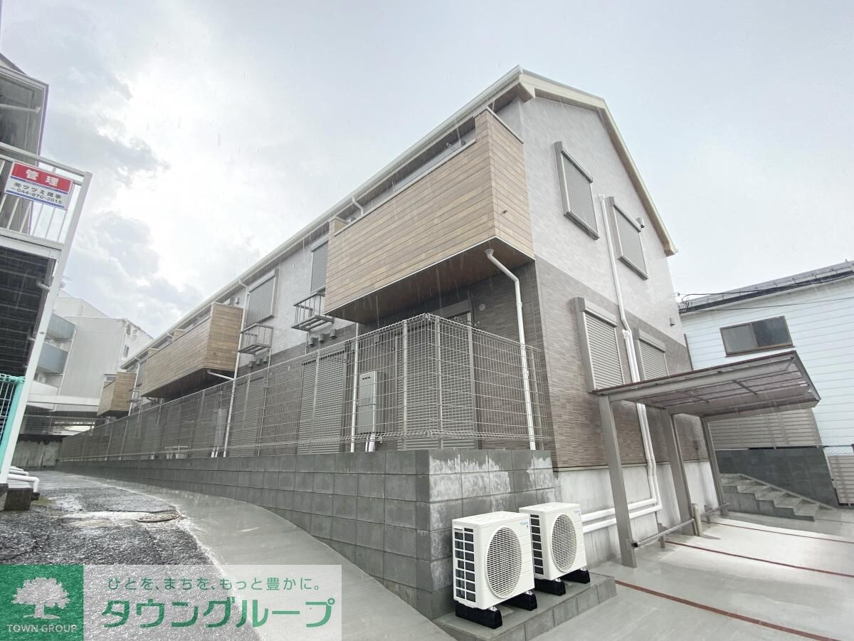 アドラブールの物件外観写真