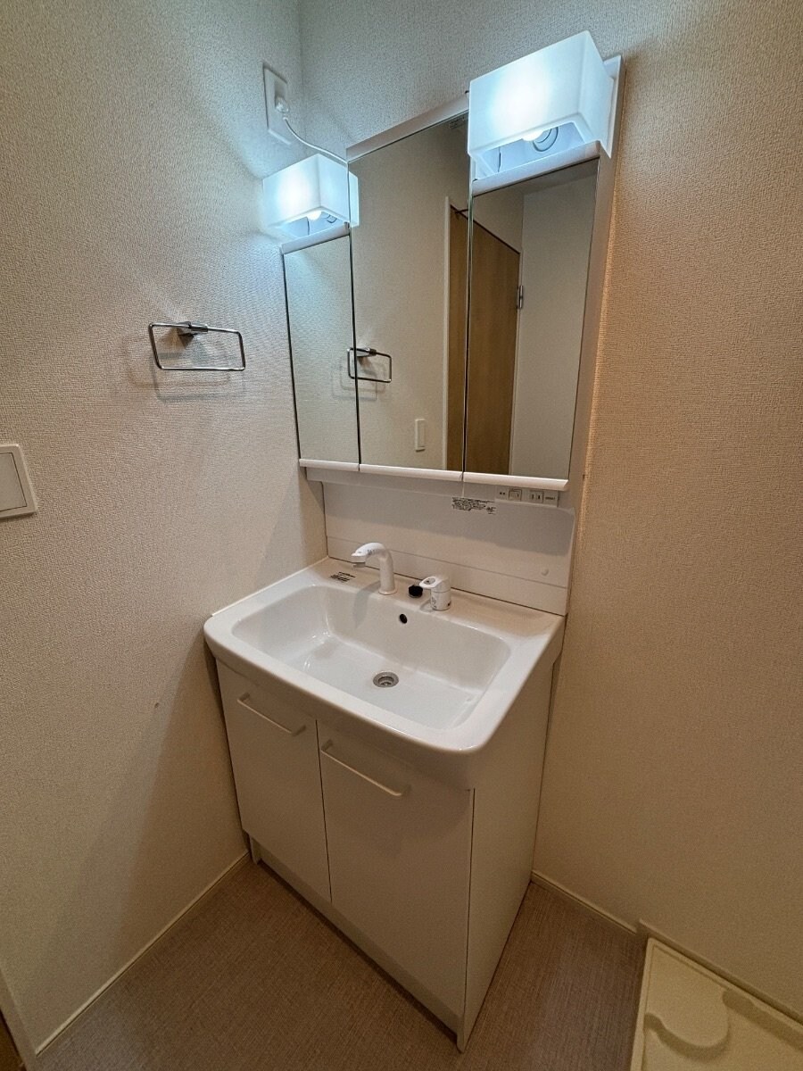 エレガンス田名Ｂの物件内観写真