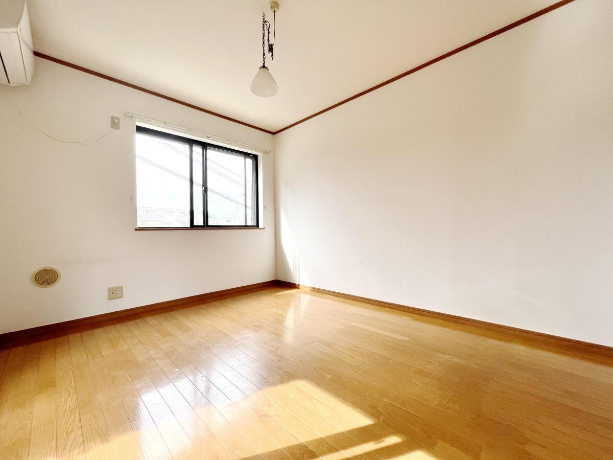 ウエストヒルズの物件内観写真