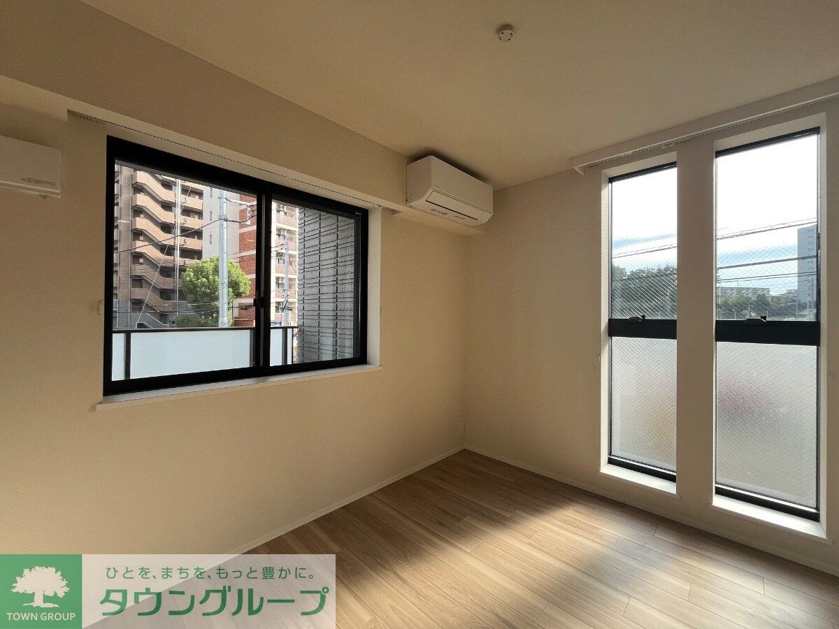 Ｃｈｌｏｅ　Ｗｅｓｔの物件内観写真