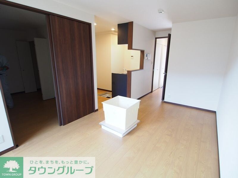 Ｌｕｓｔ　Ｓｔｒａｈｌの物件内観写真