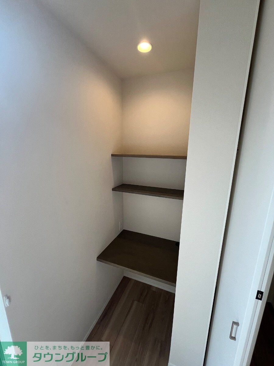 Ｃｈｌｏｅ　Ｗｅｓｔの物件内観写真