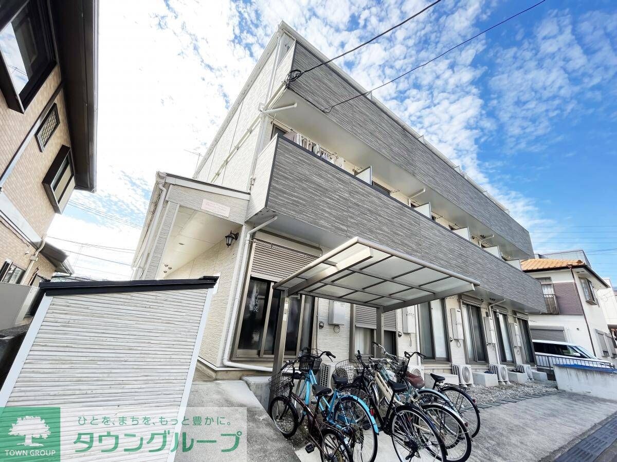 シェモア伊勢原の物件外観写真