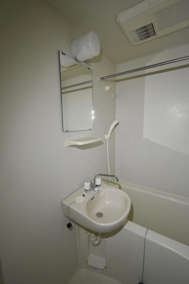 レオパレスセレブレイションの物件内観写真