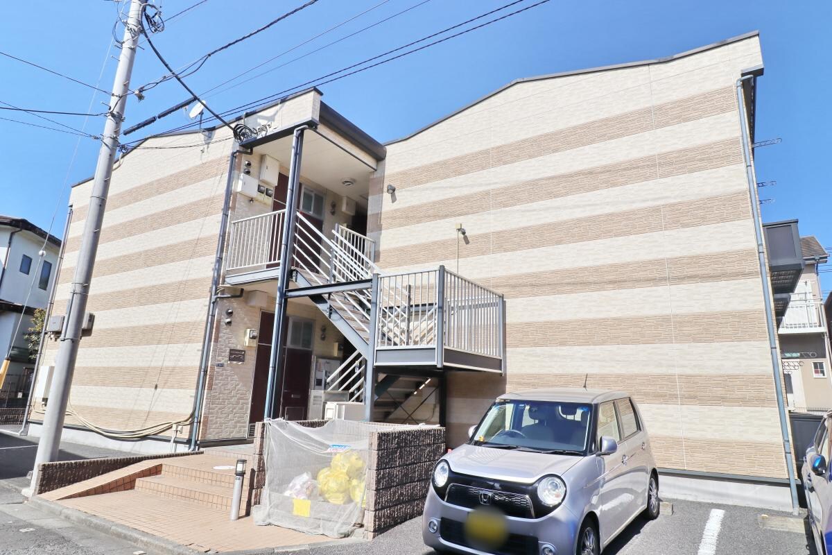 レオパレスフォレストフラワーの物件外観写真