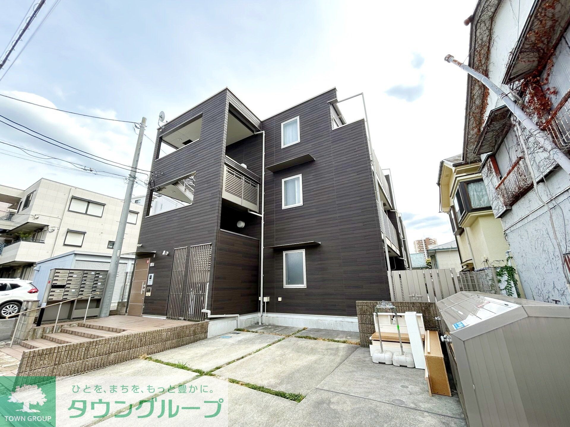 クレイノアンジュ鶴間の物件外観写真