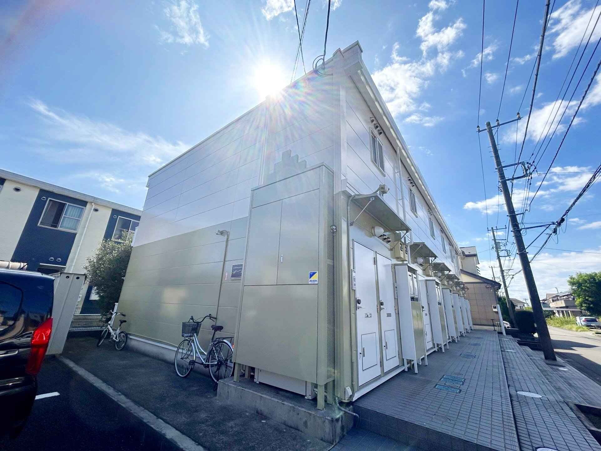 レオパレスエスタシオンの物件外観写真