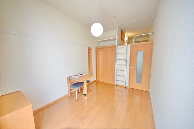 レオパレスブルースカイ　阿久和の物件内観写真