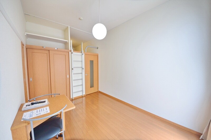 レオパレスブルースカイ　阿久和の物件内観写真