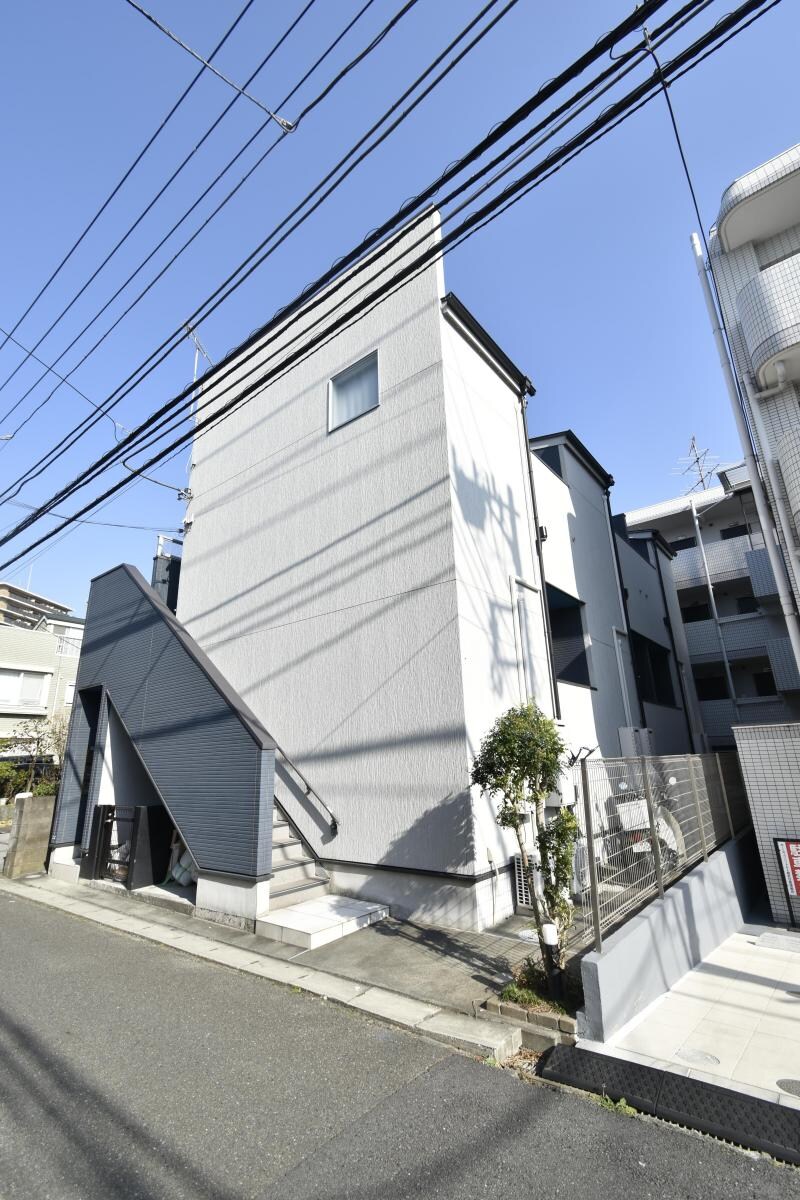 Ｒｕｍａｈ ＫＬ （ルマケーエル）の物件外観写真