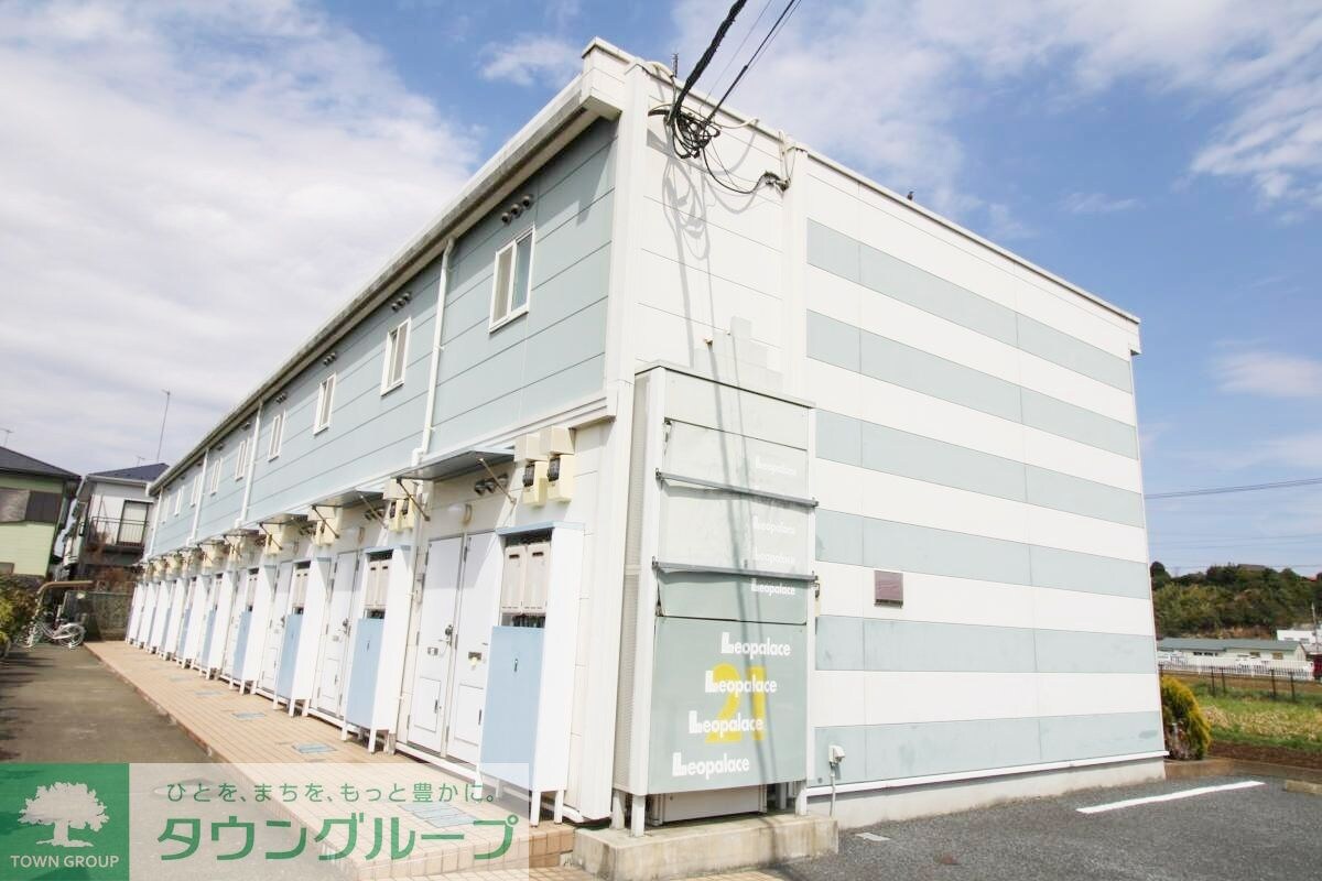 レオパレス雅の物件外観写真