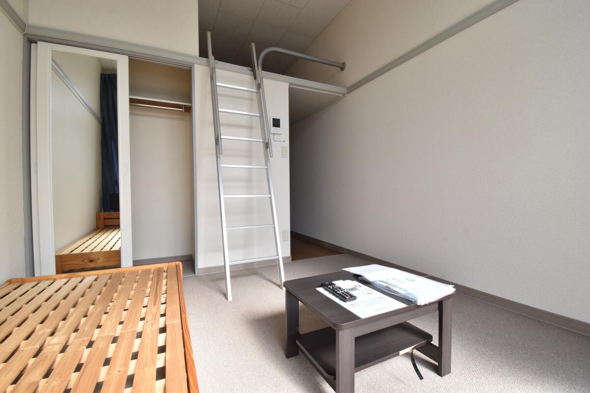 レオパレス鶴園の物件内観写真