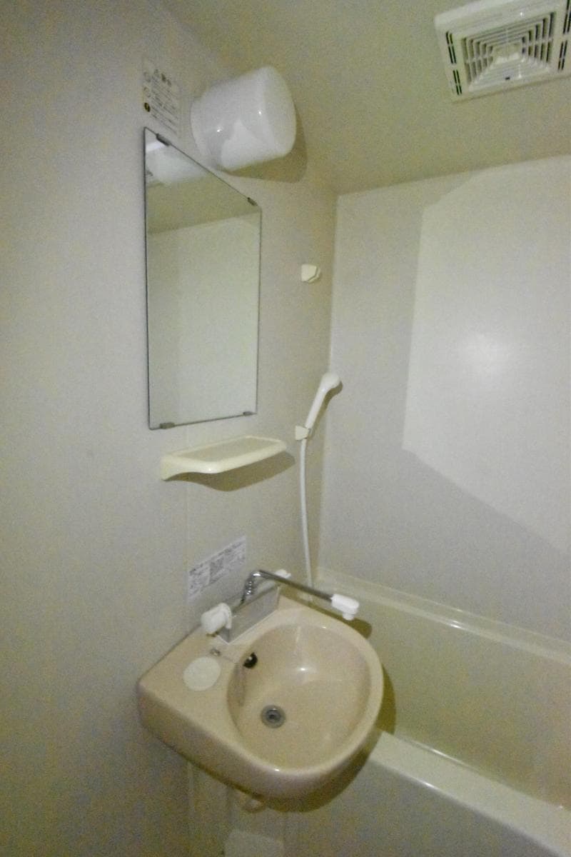 レオパレス鶴園の物件内観写真