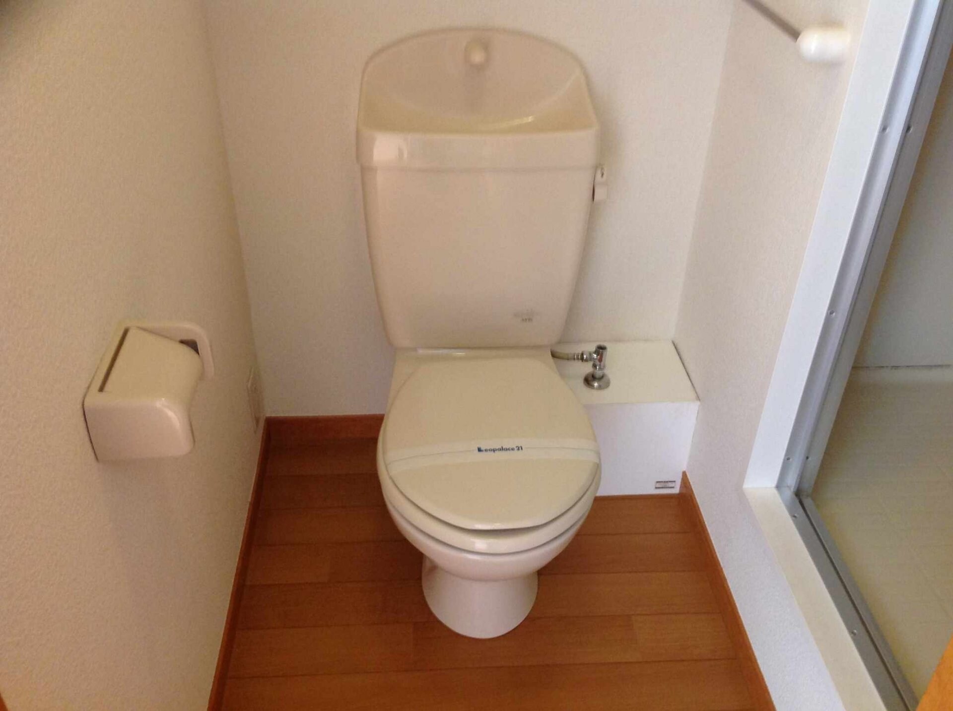 レオパレスレコルテ松ヶ枝の物件内観写真