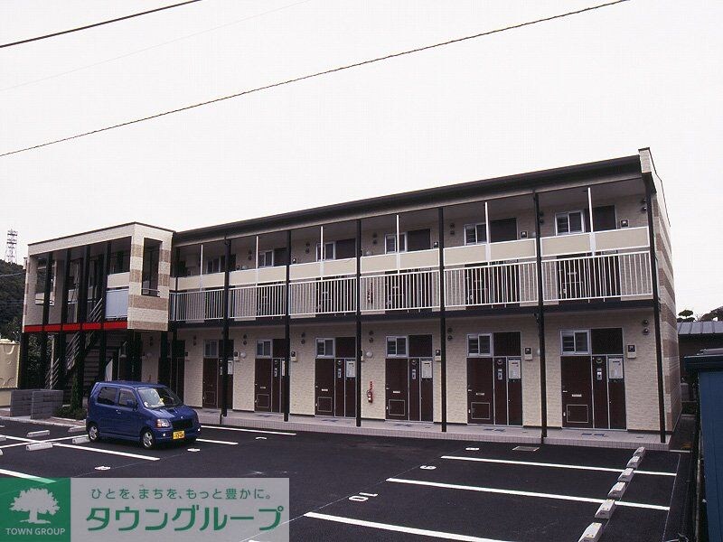 レオパレスサンピュアIの物件外観写真